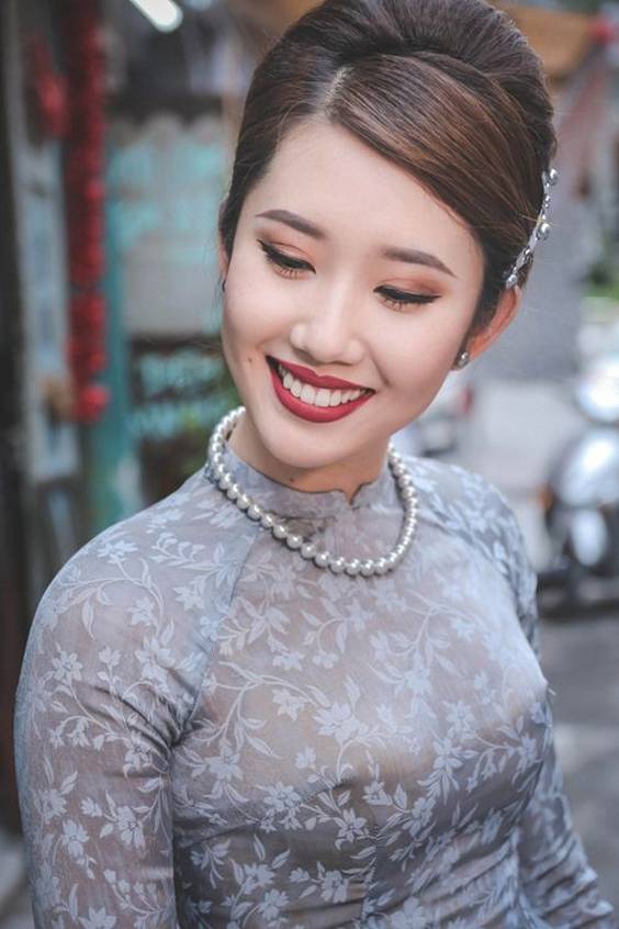 thui-ngan-sexy-mac-ao-dai-3