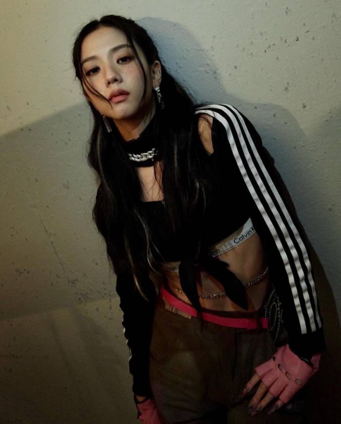 Jisoo-sexy-24