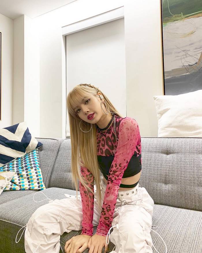 Lisa-sexy-blackpink-27