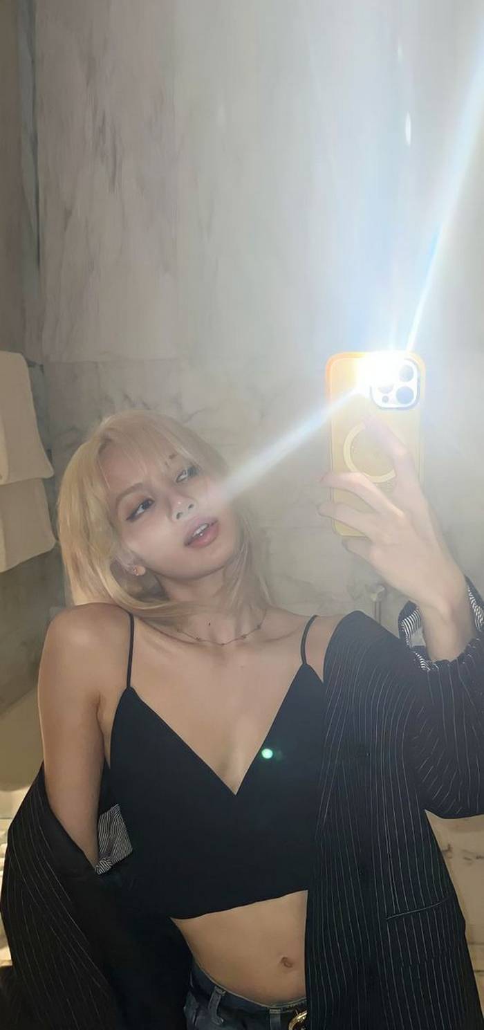 Lisa-sexy-blackpink-25