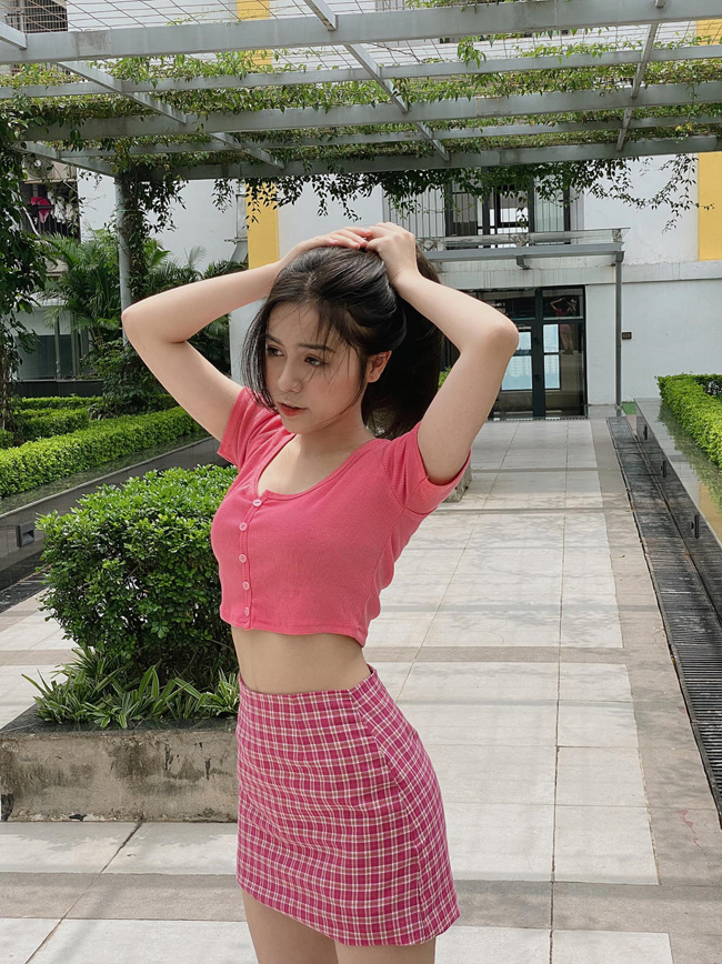 Hoàng Châu Anh, hot girl 24