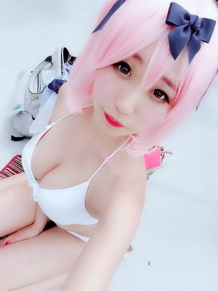 cô gái cosplay xinh đẹp-7