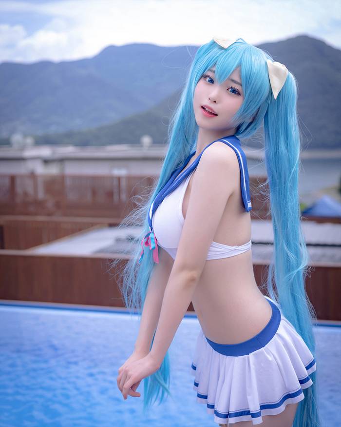 cô gái cosplay xinh đẹp-18