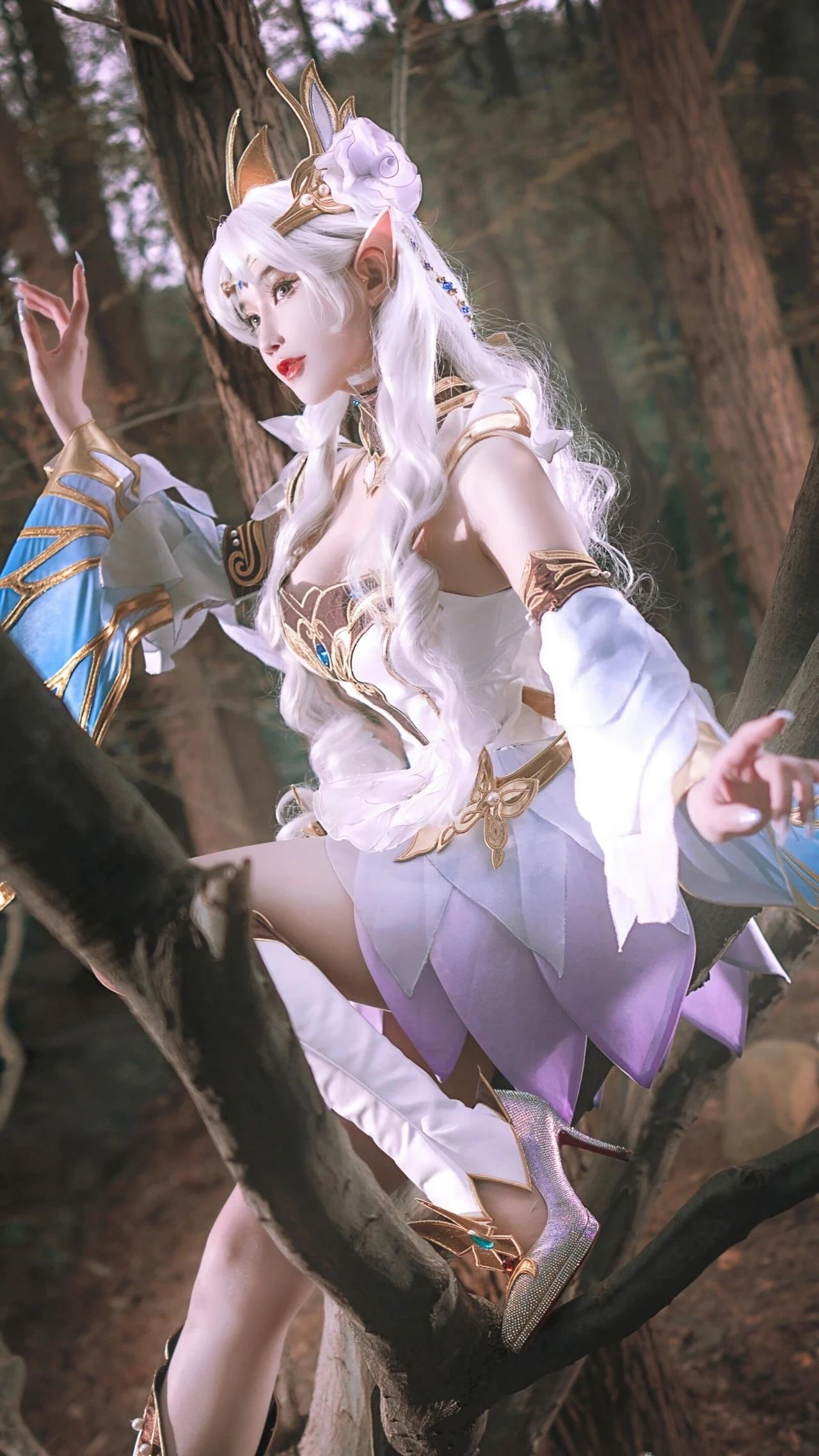 Liên minh cosplay với làn da trắng