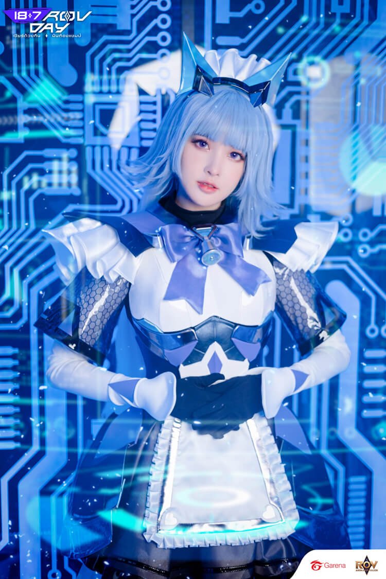 Diao Chan Lien Quan cosplay với đường cong gợi cảm