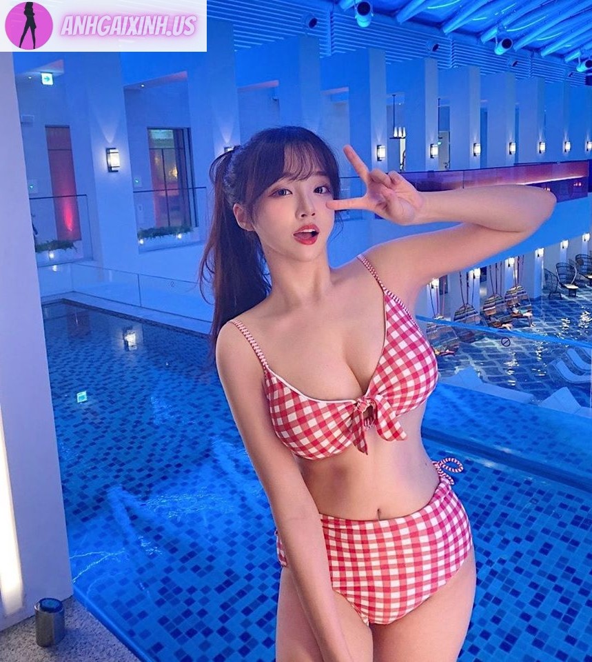 Những cô gái gợi cảm trong bộ bikini