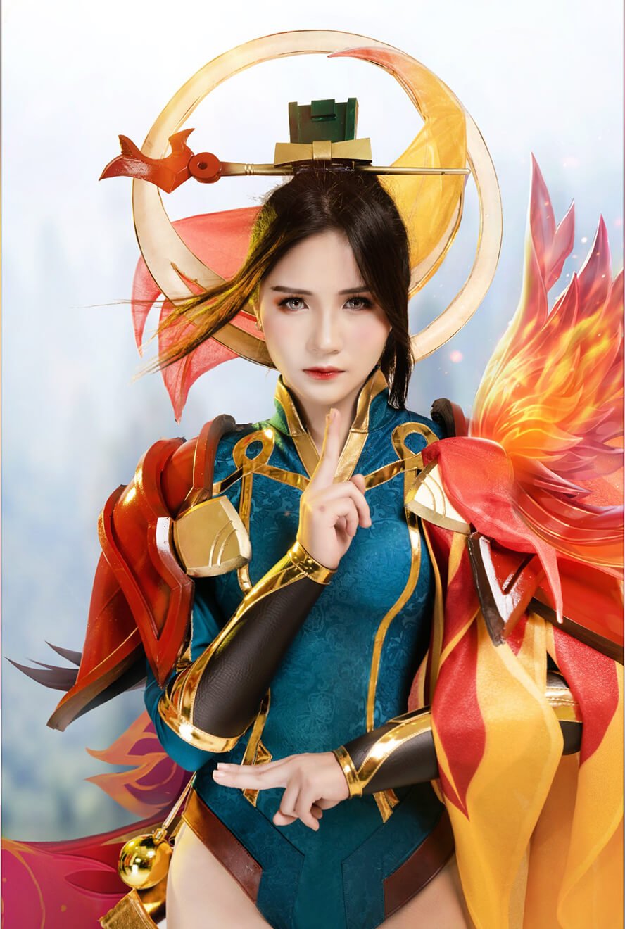 Cosplay Yến, giảng viên khiêu dâm gợi cảm được hàng nghìn người yêu thích