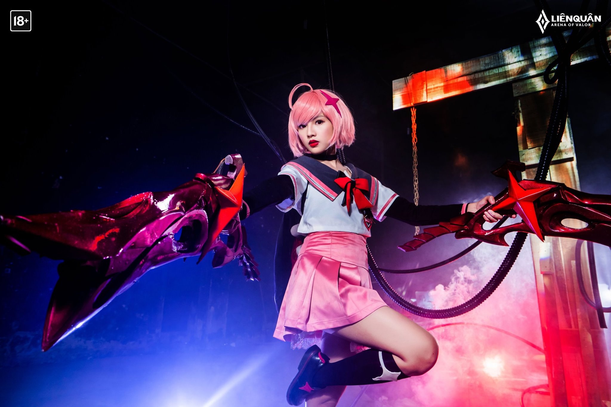 Cosplay Laurel Laurel dễ thương và duyên dáng