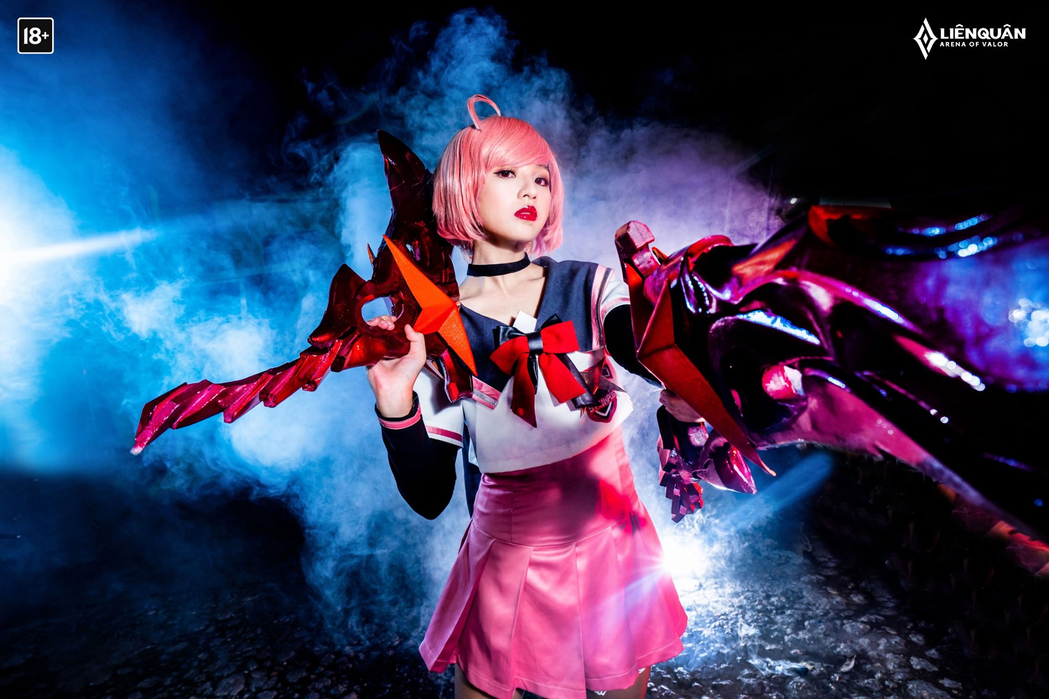 Ảnh cosplay Liên minh tím ngực khủng