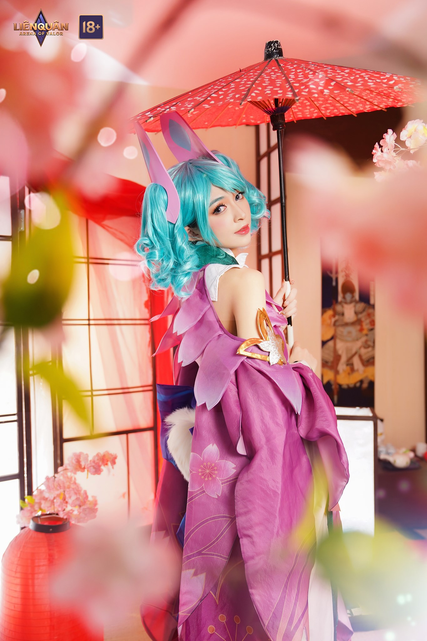 Bộ cosplay của vợ Violet vô cùng xinh đẹp và hấp dẫn.