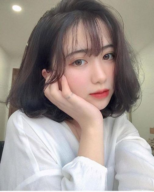 Cô gái vô cùng xinh đẹp và ngầu