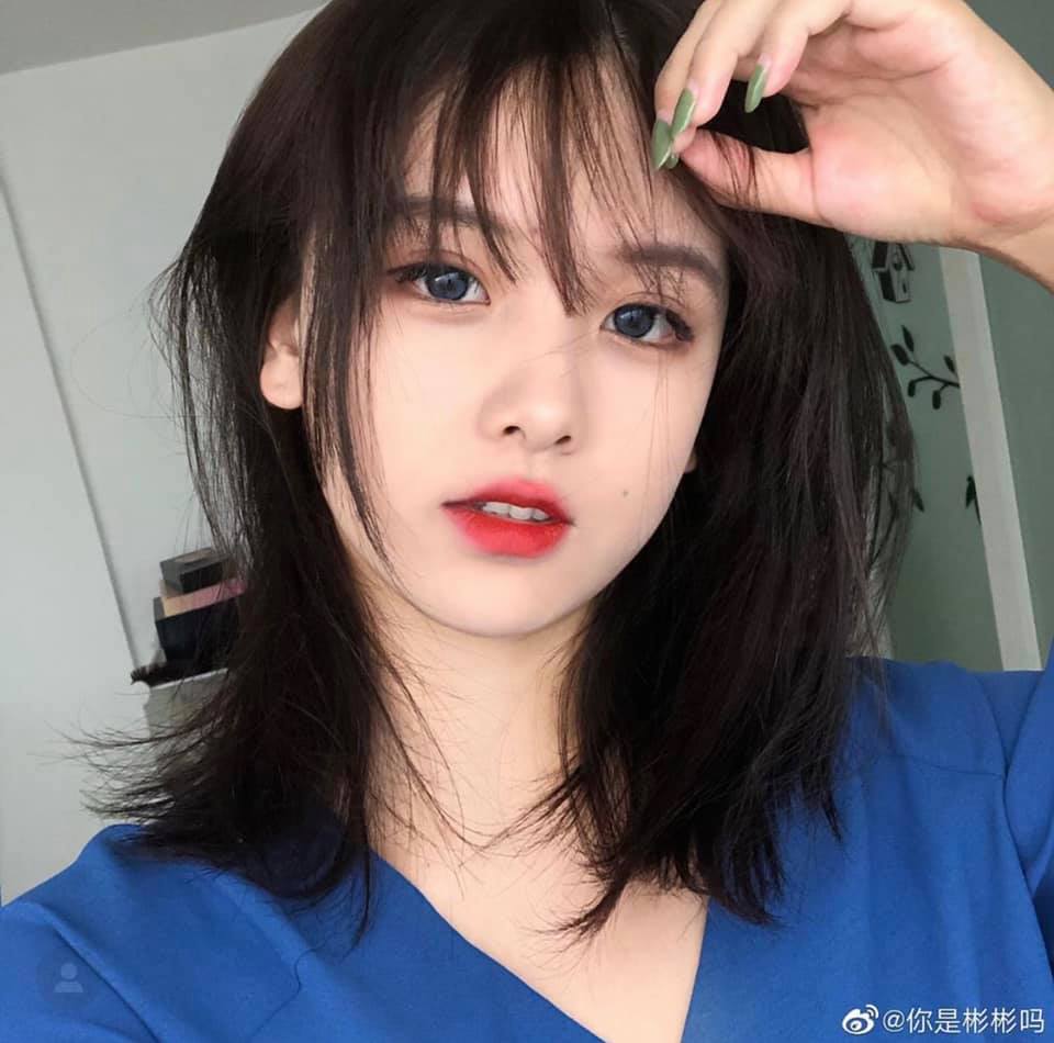 Ảnh girl xinh tik tok Việt Nam Thu Anh ngầu và dễ thương